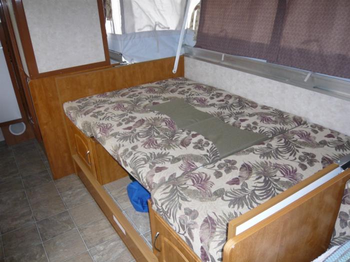 THIS ITEM HAS BEEN SOLD...Recreational Vehicles Tent Trailers 2005